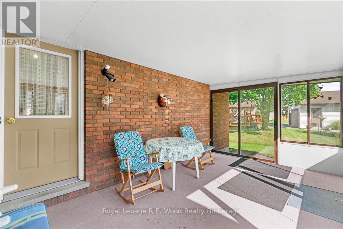 38 Denrich Avenue, Tillsonburg, Ontario  N4G 4W1 - Photo 13 - X12591624