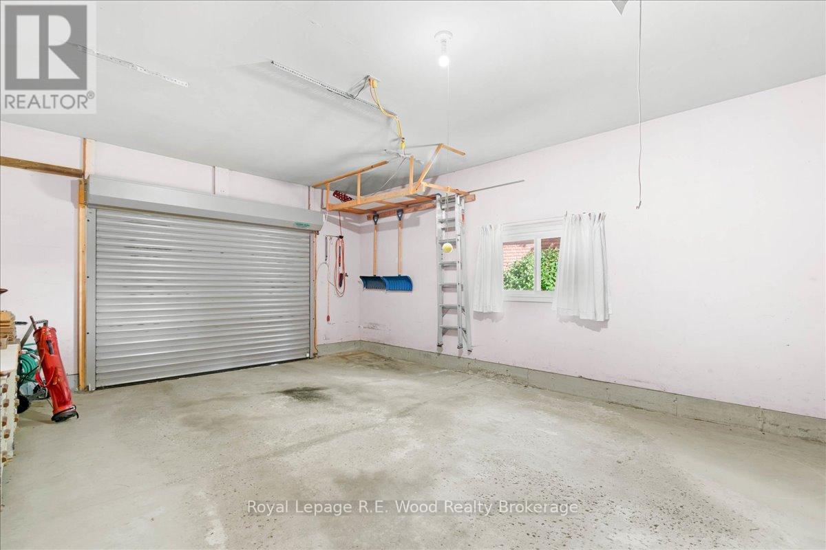 38 Denrich Avenue, Tillsonburg, Ontario  N4G 4W1 - Photo 41 - X12591624