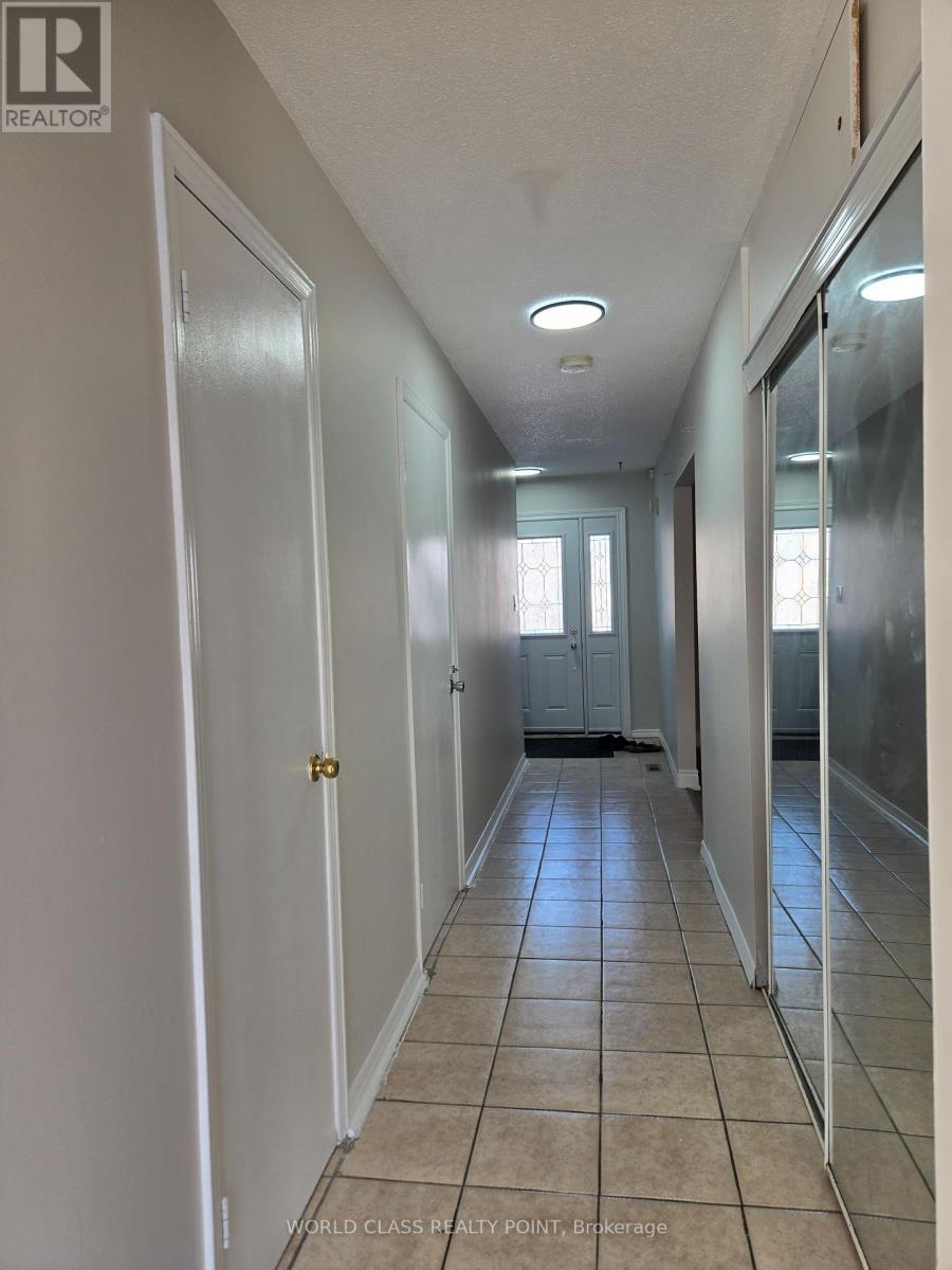 121 Purvis Crescent, Toronto, Ontario  M1B 1H8 - Photo 11 - E12592538