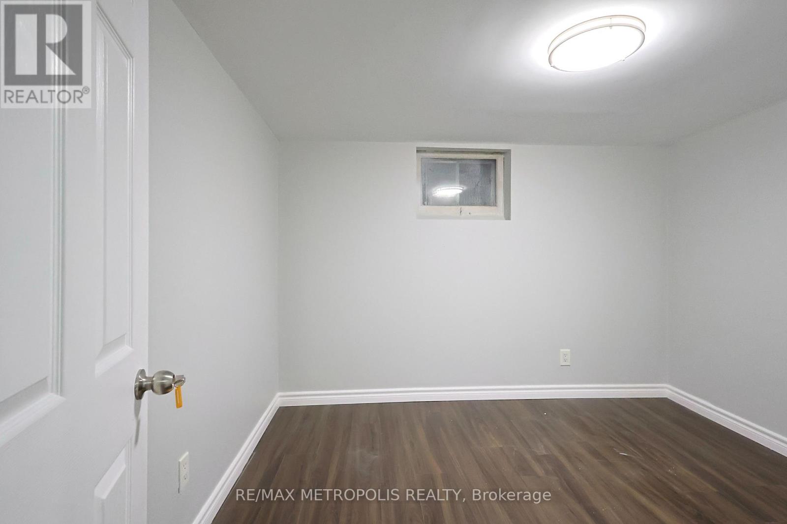 Bsmt - 23 Mountland Drive, Toronto, Ontario  M1G 2N7 - Photo 4 - E12592440