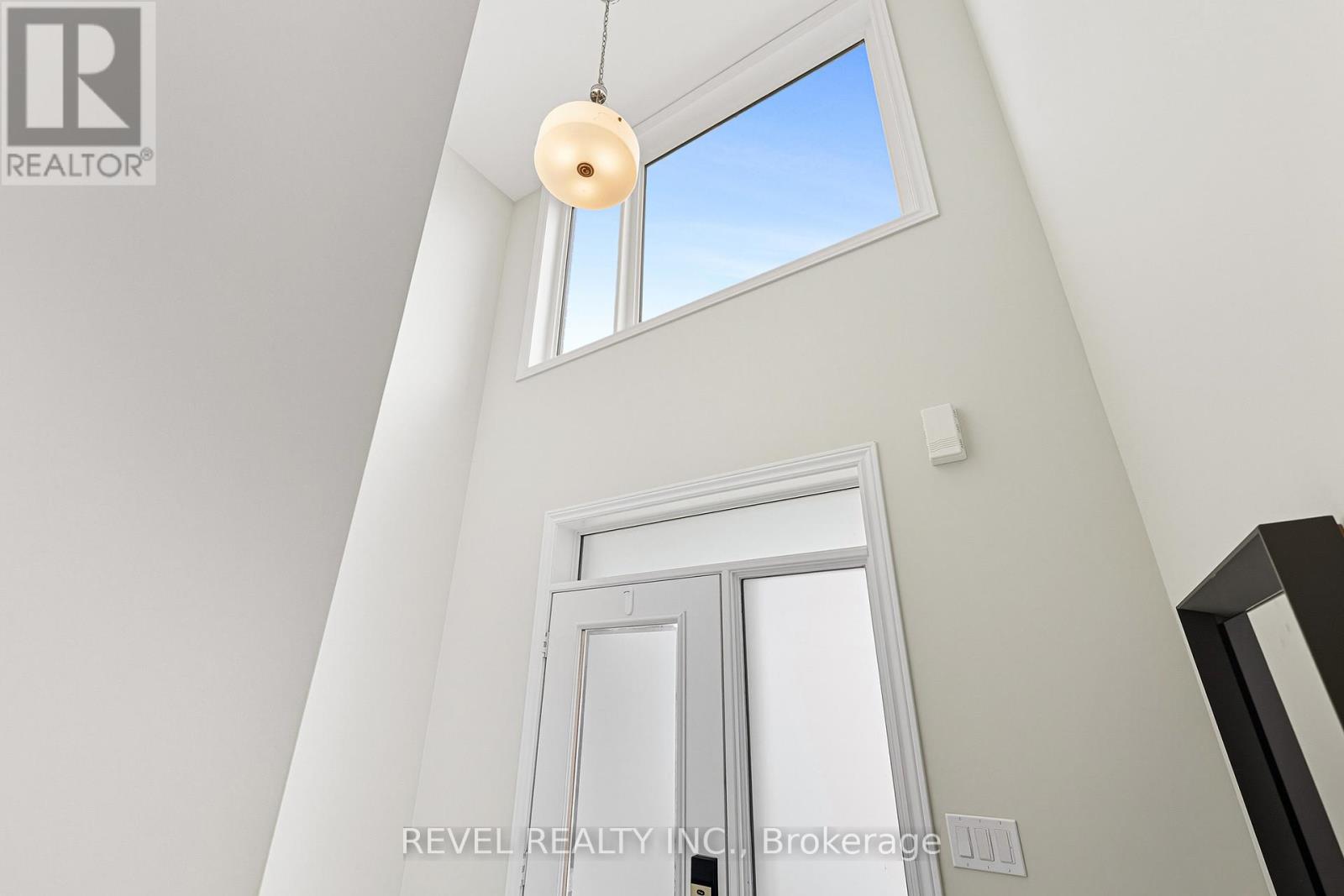 48 Douet Lane, Ajax, Ontario  L1Z 0V4 - Photo 4 - E12592786