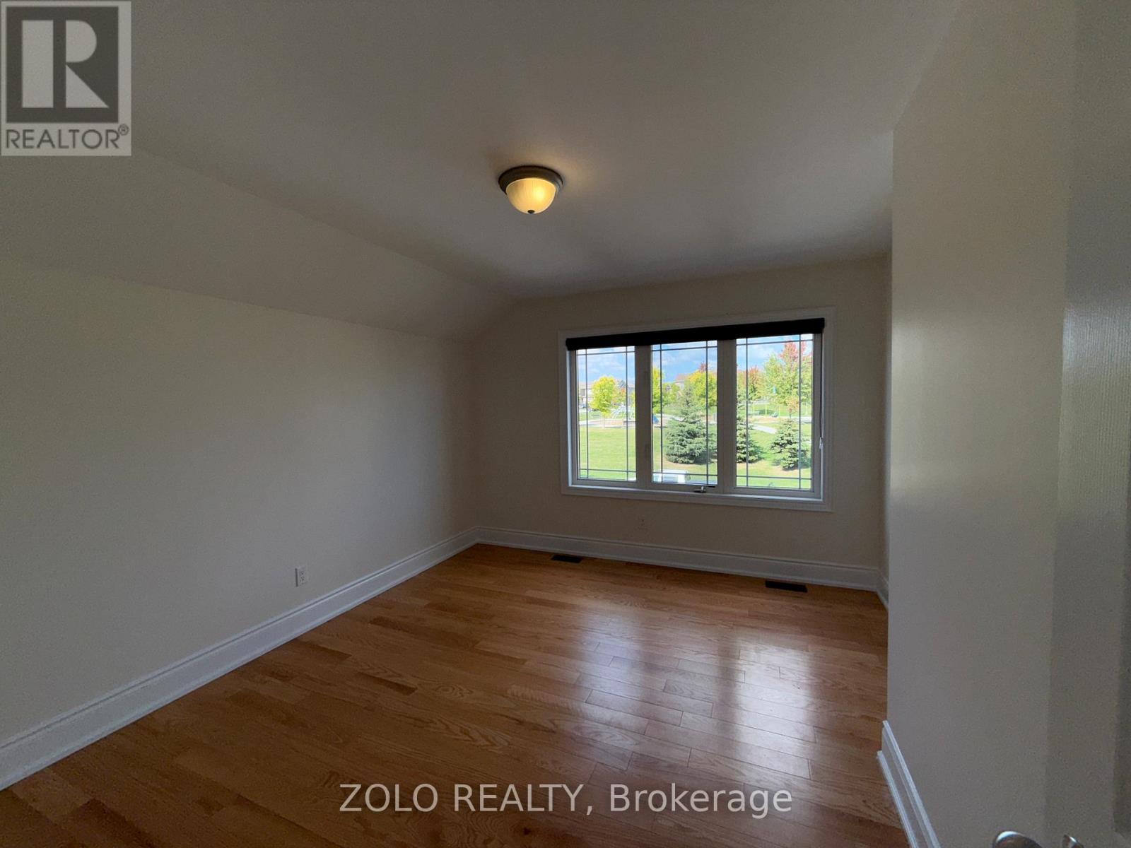 Main And 2nd Floor Only - 89 Slack Street, Bradford West Gwillimbury, Ontario  L3Z 0S5 - Photo 3 - N12402720