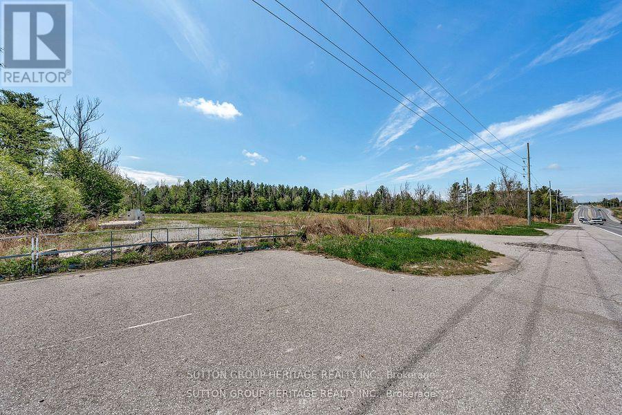 3187 Stouffville Road, Whitchurch-Stouffville, Ontario  L4A 3W9 - Photo 16 - N12395049