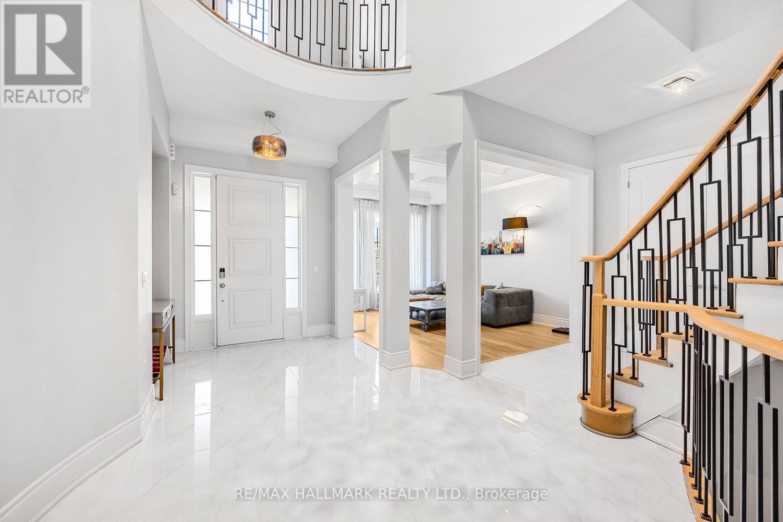 41 Glen Abbey Trail, Vaughan, Ontario  L4H 3X7 - Photo 5 - N12419949