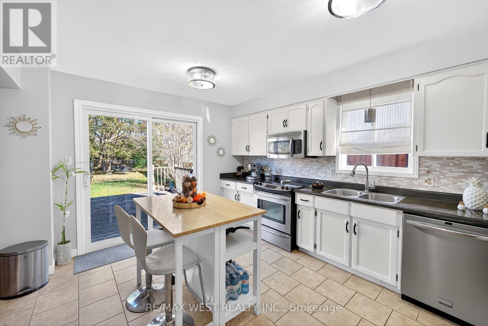 100 Kerr Boulevard, New Tecumseth, Ontario  L9R 1C6 - Photo 18 - N12485753