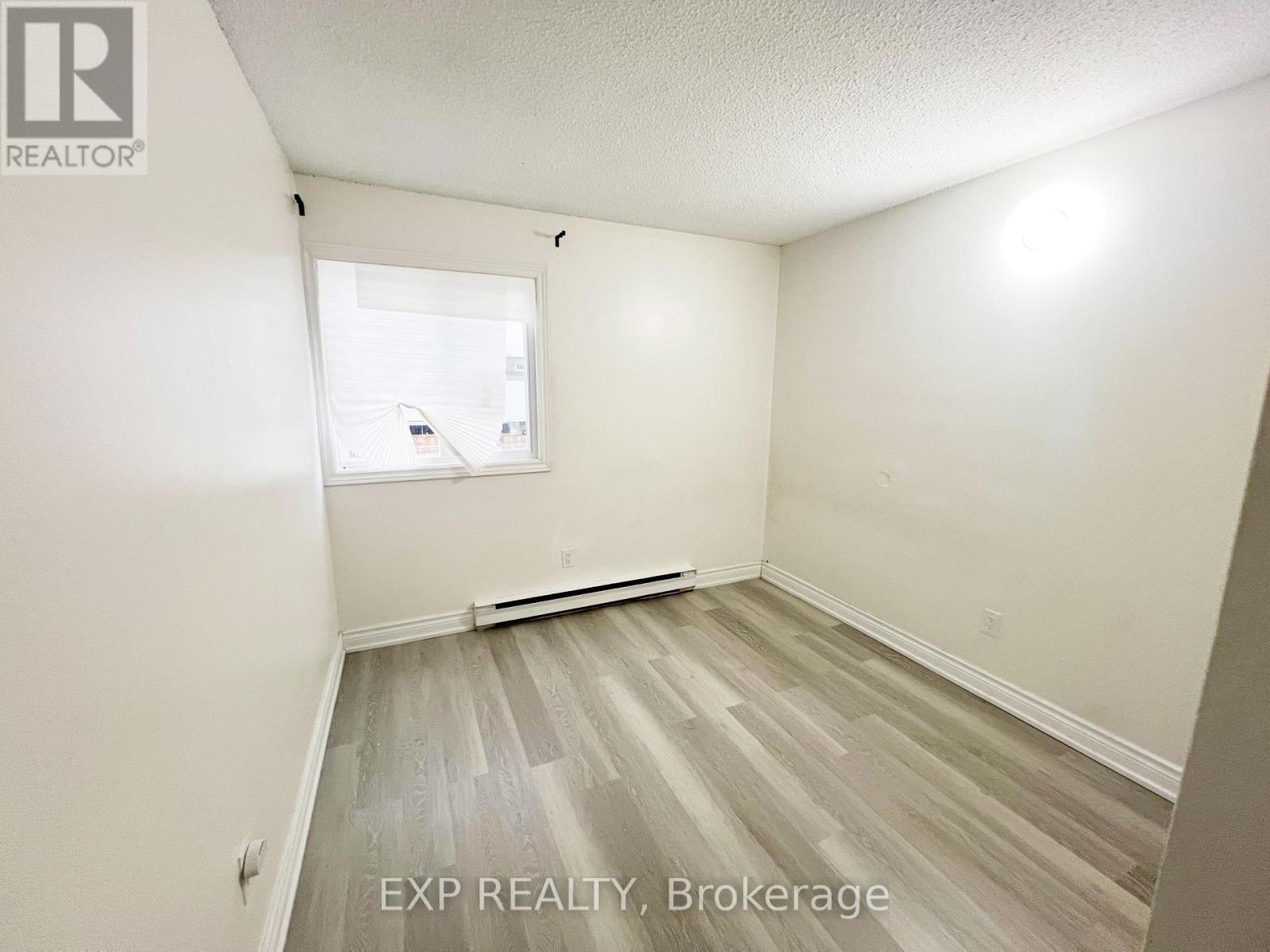 120 - 248 Milestone Crescent, Aurora, Ontario  L4G 3M2 - Photo 7 - N12586674