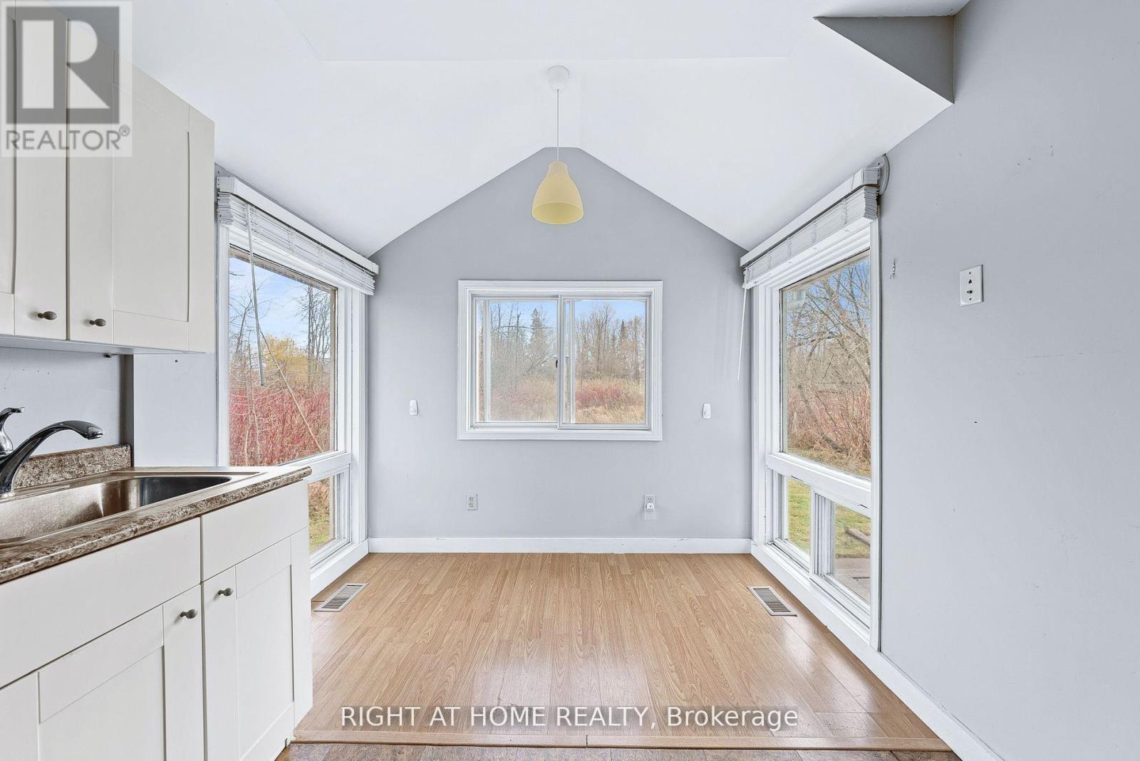 685 Reid Street, Innisfil, Ontario  L9S 2E9 - Photo 12 - N12590868