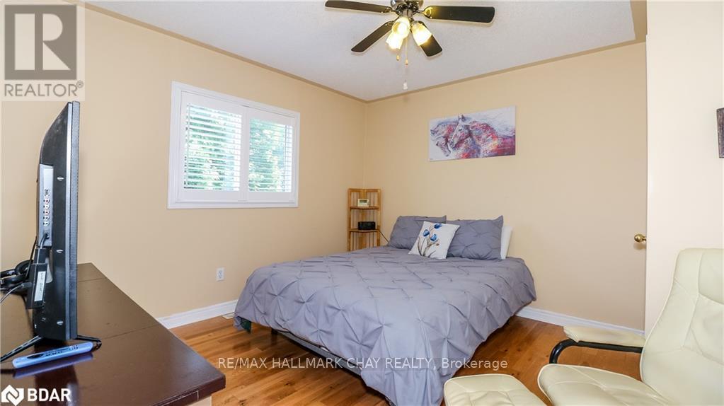 14 Gold Park Gate, Essa, Ontario  L0M 1B2 - Photo 19 - N12591070