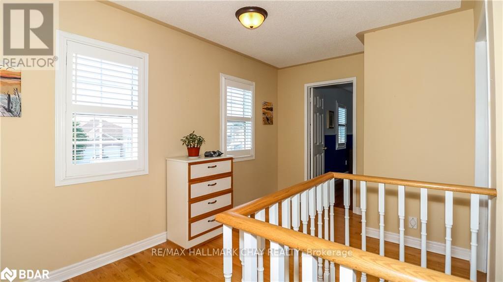 14 Gold Park Gate, Essa, Ontario  L0M 1B2 - Photo 22 - N12591070