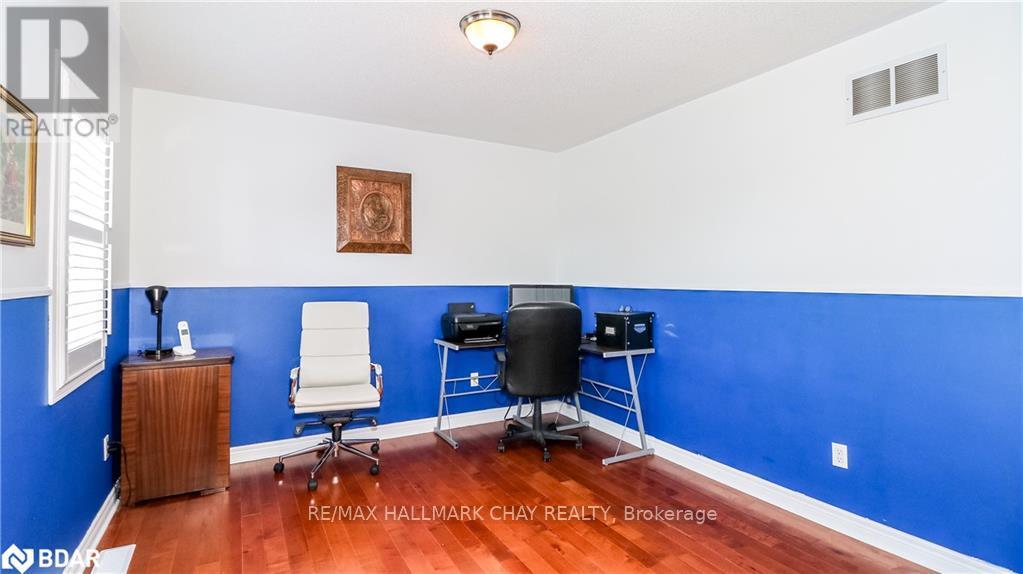 14 Gold Park Gate, Essa, Ontario  L0M 1B2 - Photo 23 - N12591070