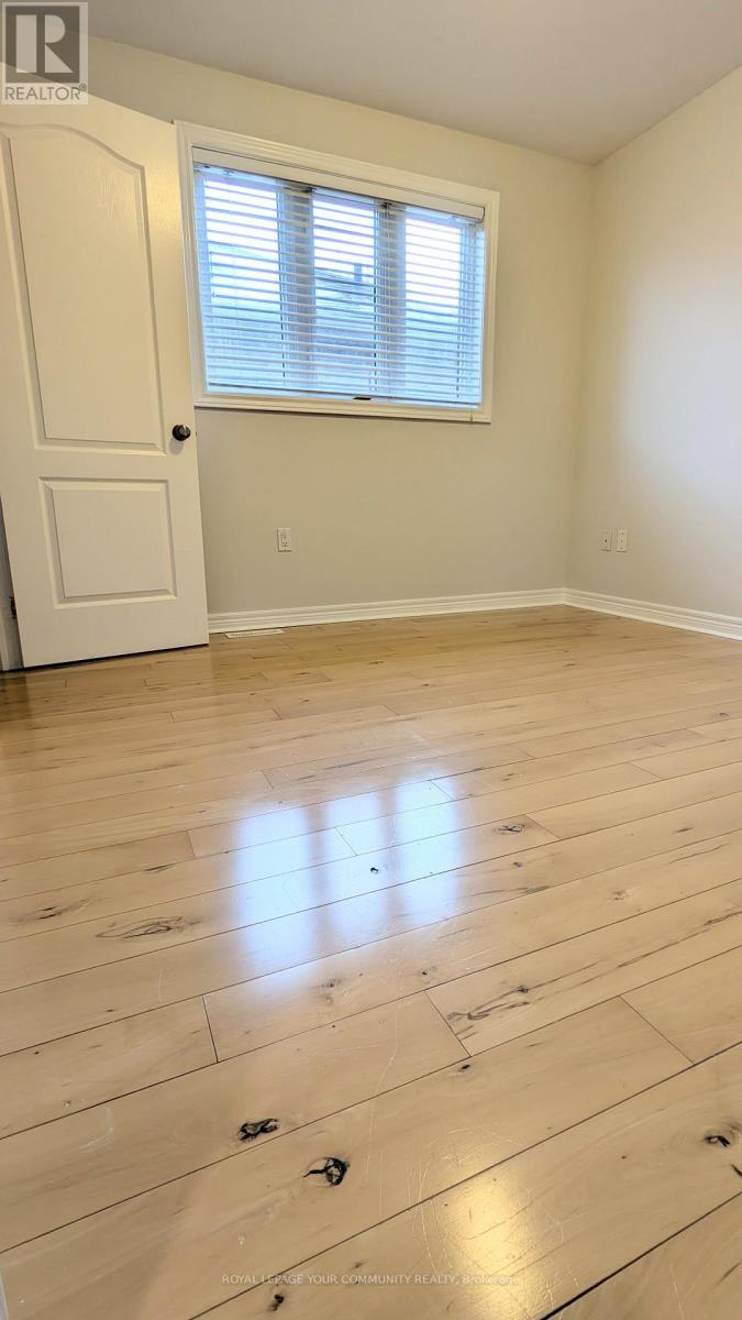 Main Floor - 50 Smith Street, Bradford West Gwillimbury, Ontario  L3Z 3C9 - Photo 11 - N12590054