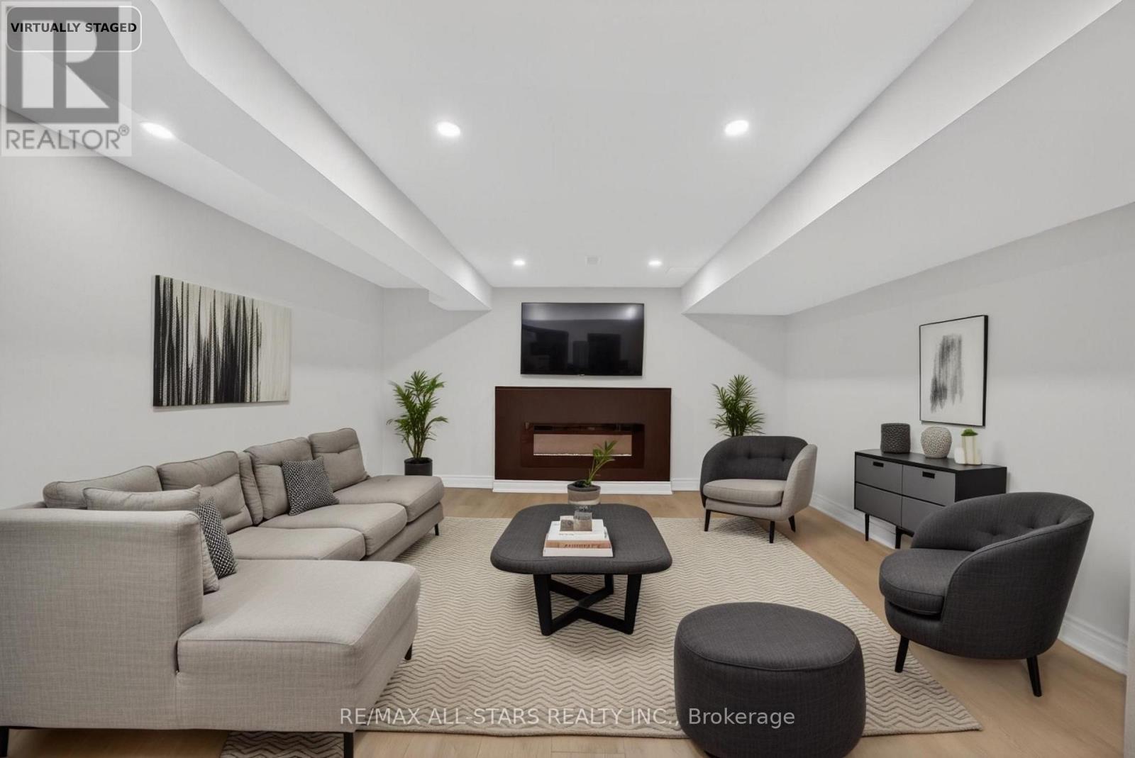 51 Garrett Drive, Georgina, Ontario  L0E 1R0 - Photo 10 - N12586184