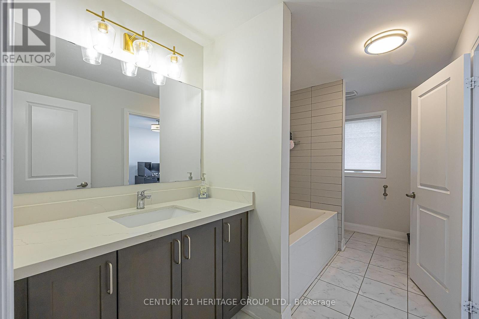 108 Frank Kelly Drive, East Gwillimbury, Ontario  L9N 0V3 - Photo 19 - N12591094