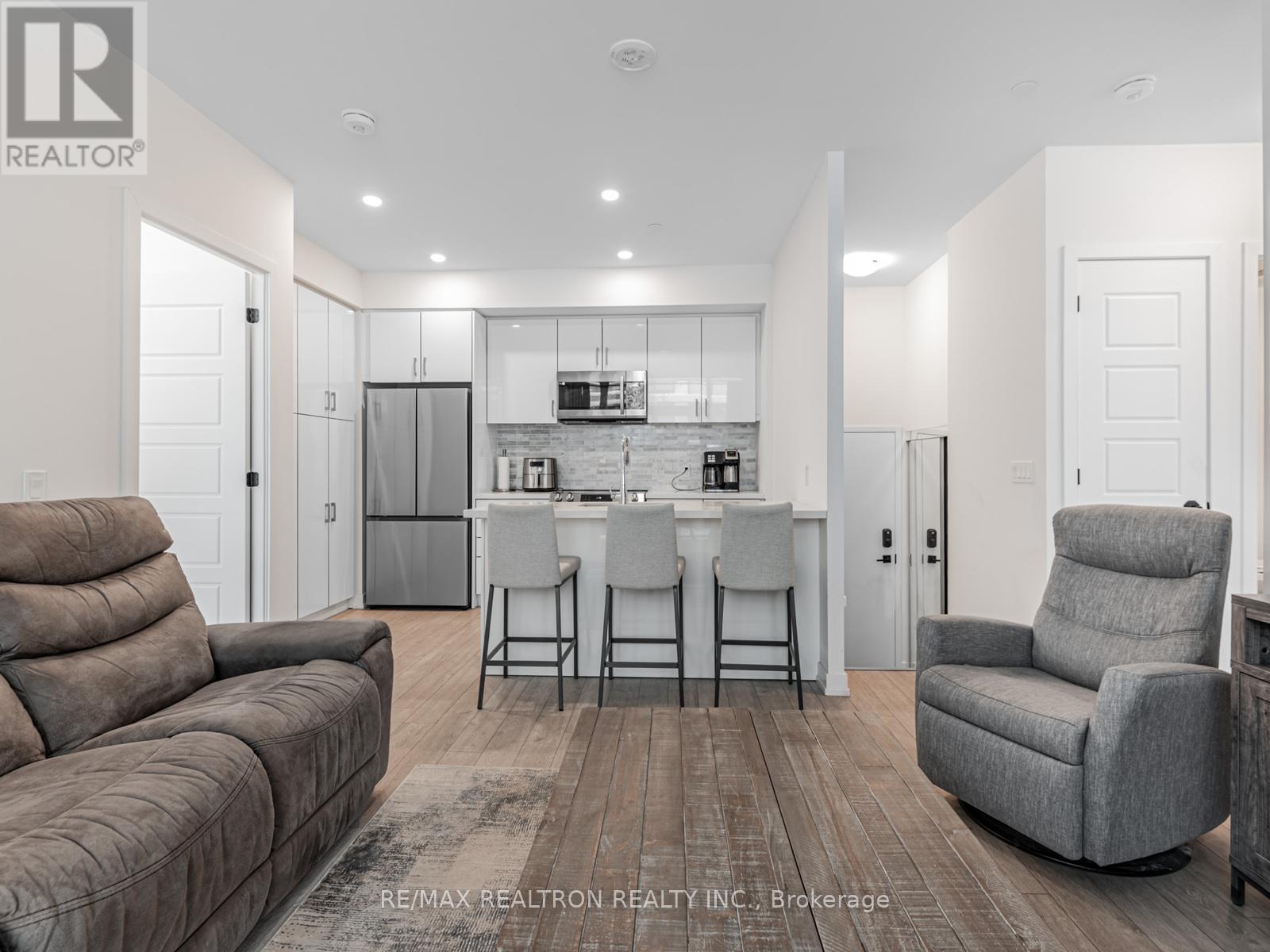 G13 - 415 Sea Ray Avenue, Innisfil, Ontario  L9S 0N9 - Photo 4 - N12590216