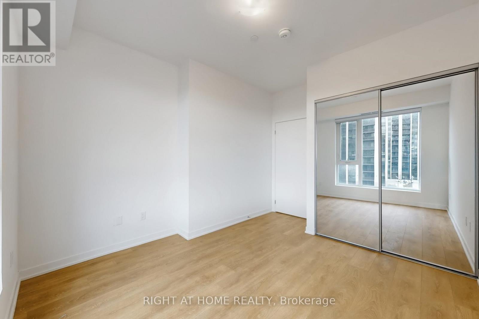 417 - 10 Abeja Street, Vaughan, Ontario  L4K 0R4 - Photo 28 - N12591662