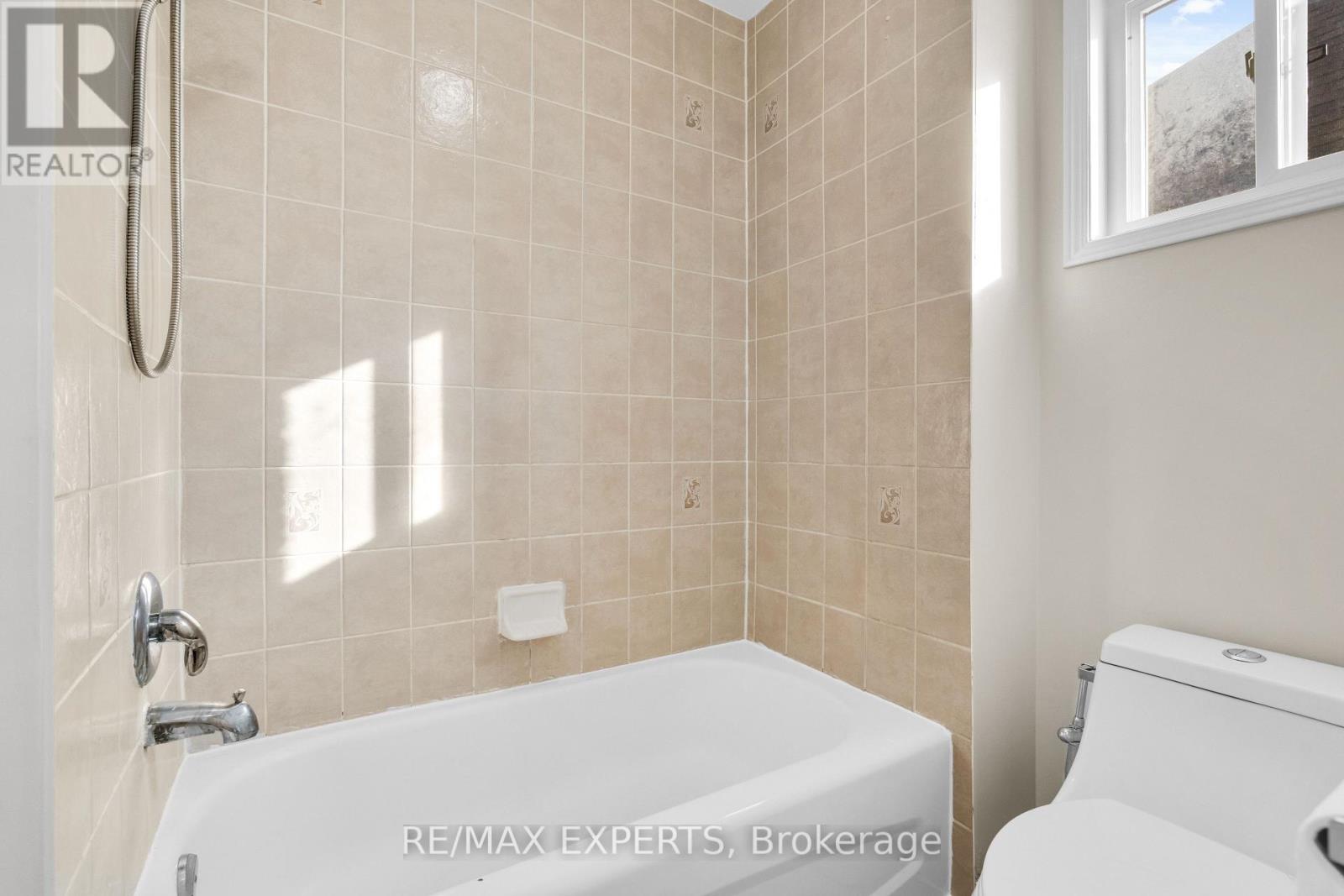 7 Mingay Avenue, Markham, Ontario  L6E 1E3 - Photo 37 - N12591640