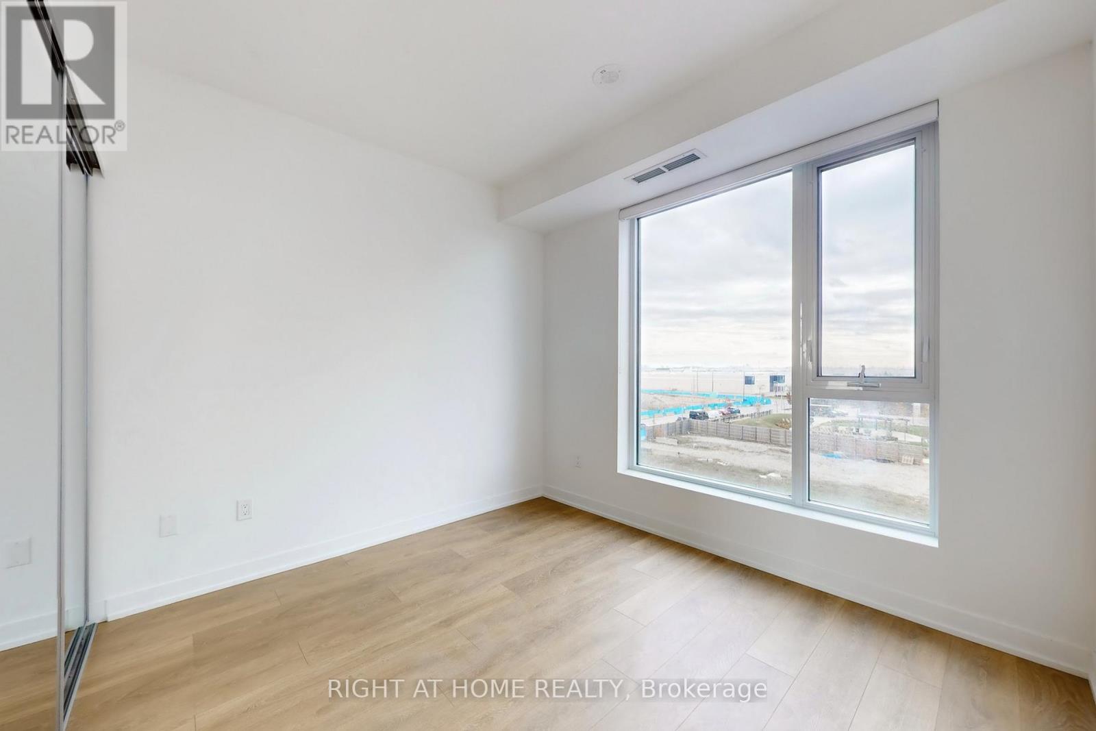 417 - 10 Abeja Street, Vaughan, Ontario  L4K 0R4 - Photo 26 - N12591662