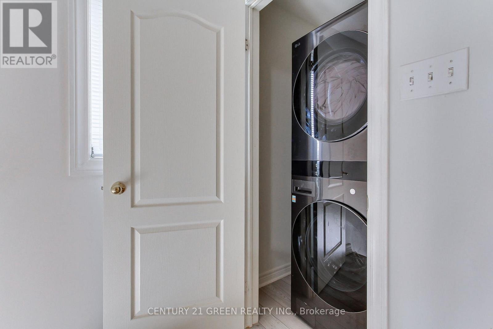 173 Rosanna Crescent, Vaughan, Ontario  L6A 2T4 - Photo 35 - N12591666