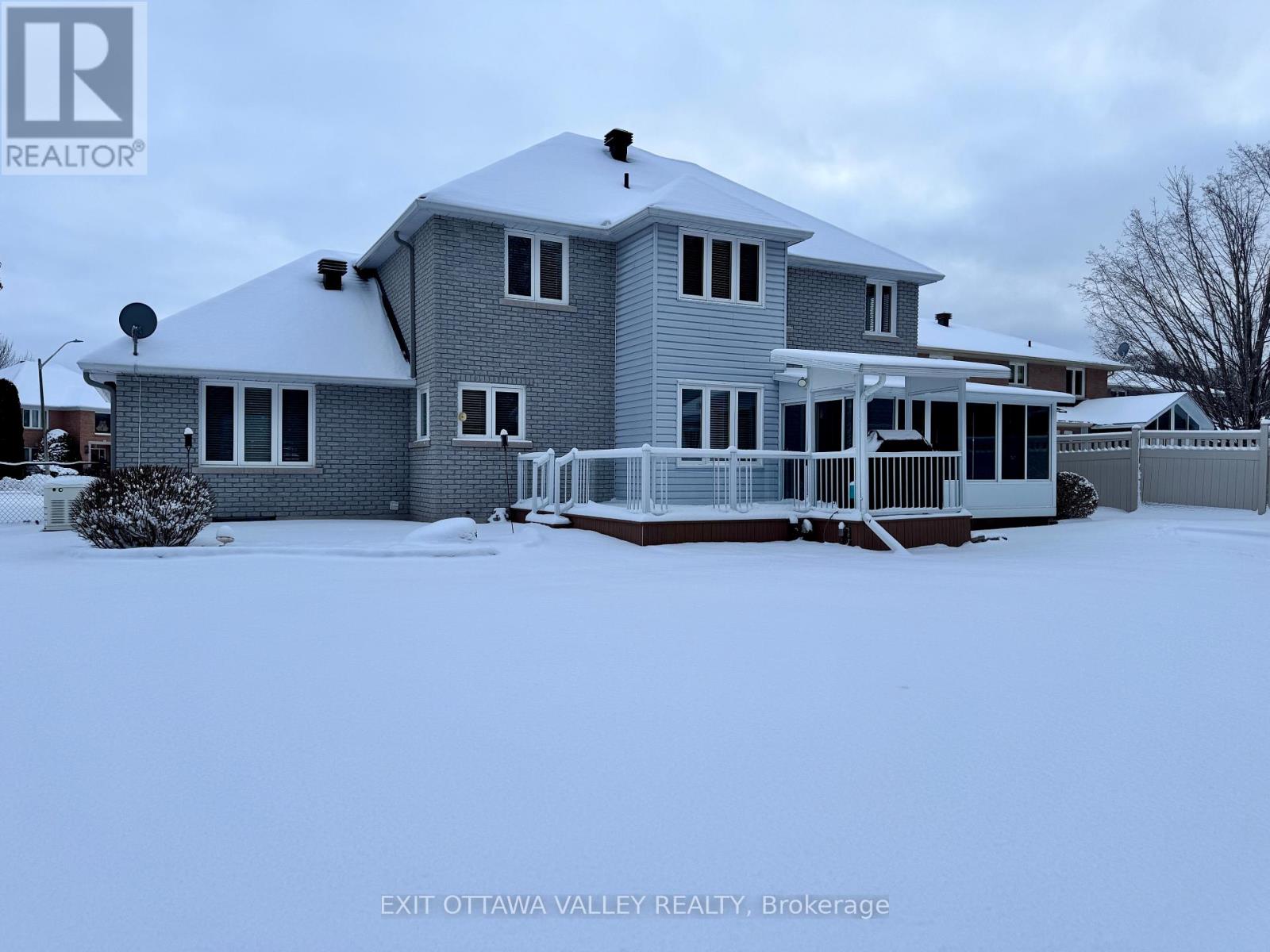 127 Owens Street, Pembroke, Ontario  K8A 8K1 - Photo 50 - X12385820