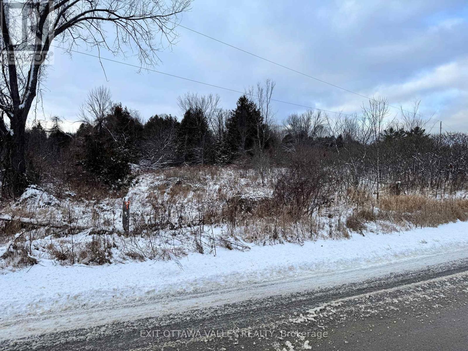 877 Lacroix Bay Road, Whitewater Region, Ontario  K0J 2L0 - Photo 2 - X12477170