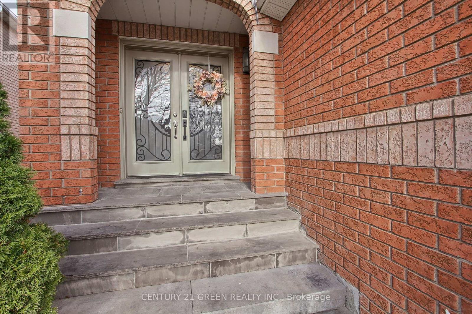 173 Rosanna Crescent, Vaughan, Ontario  L6A 2T4 - Photo 5 - N12591666