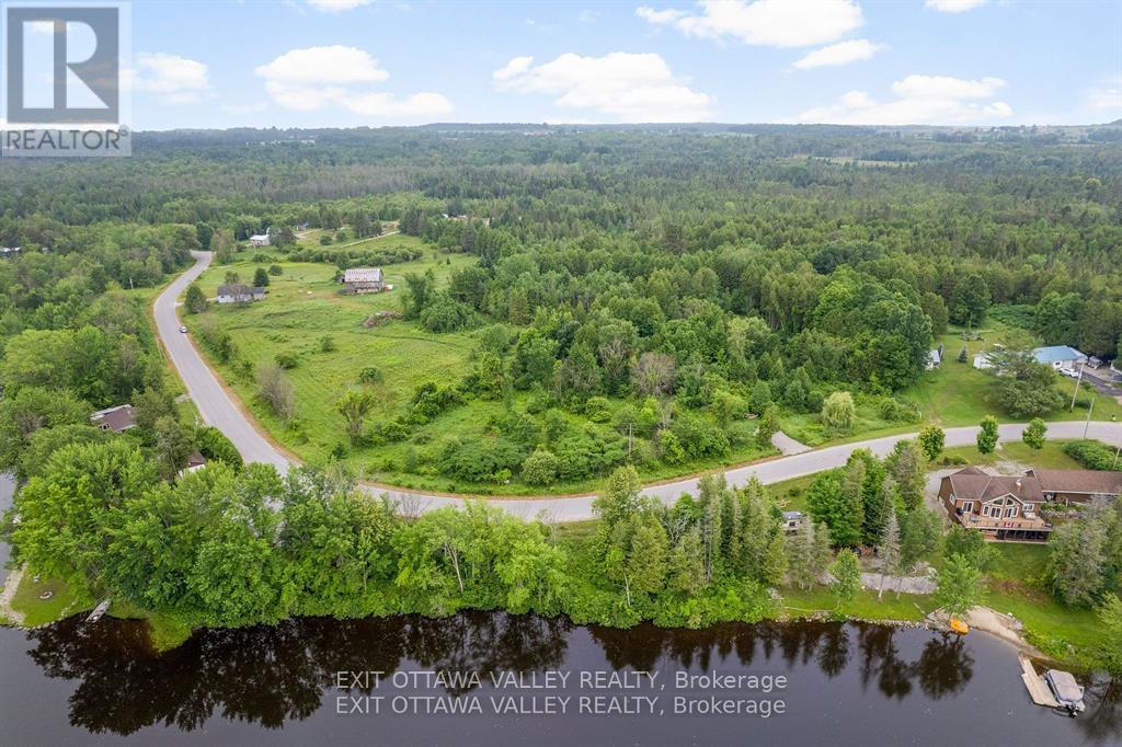 877 Lacroix Bay Road, Whitewater Region, Ontario  K0J 2L0 - Photo 11 - X12477170