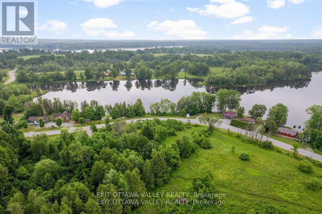 877 Lacroix Bay Road, Whitewater Region, Ontario  K0J 2L0 - Photo 8 - X12477170