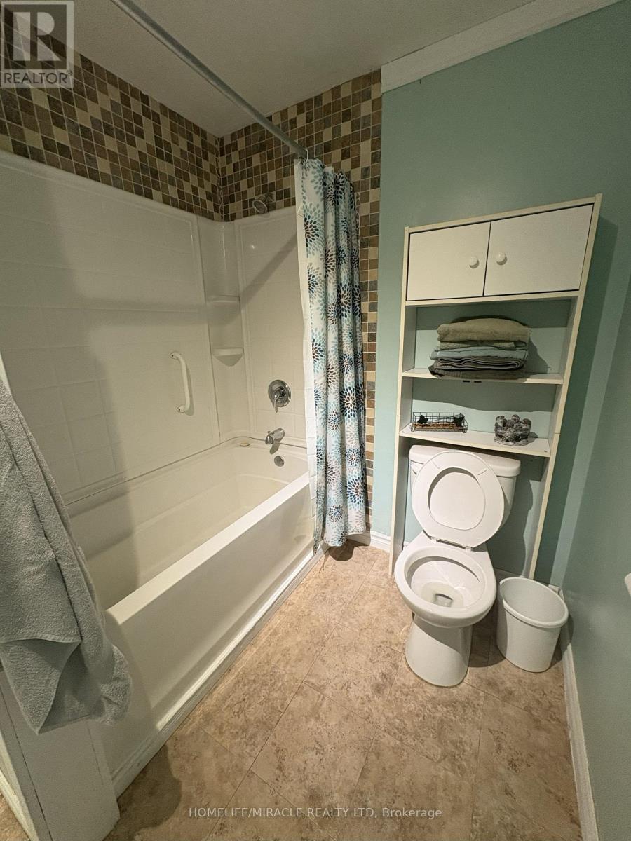 2 Della Street, Georgina, Ontario  L0E 1R0 - Photo 13 - N12591804