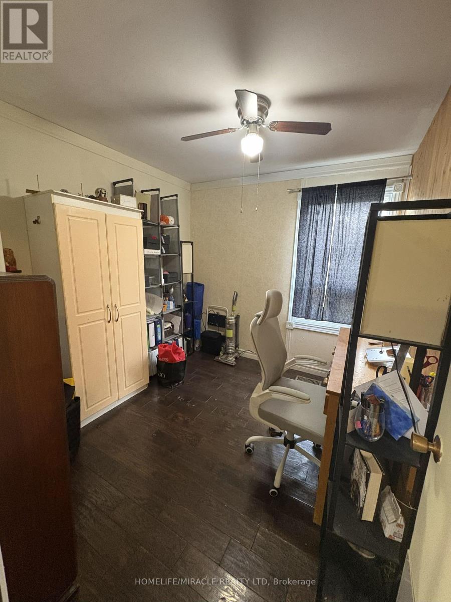 2 Della Street, Georgina, Ontario  L0E 1R0 - Photo 16 - N12591804