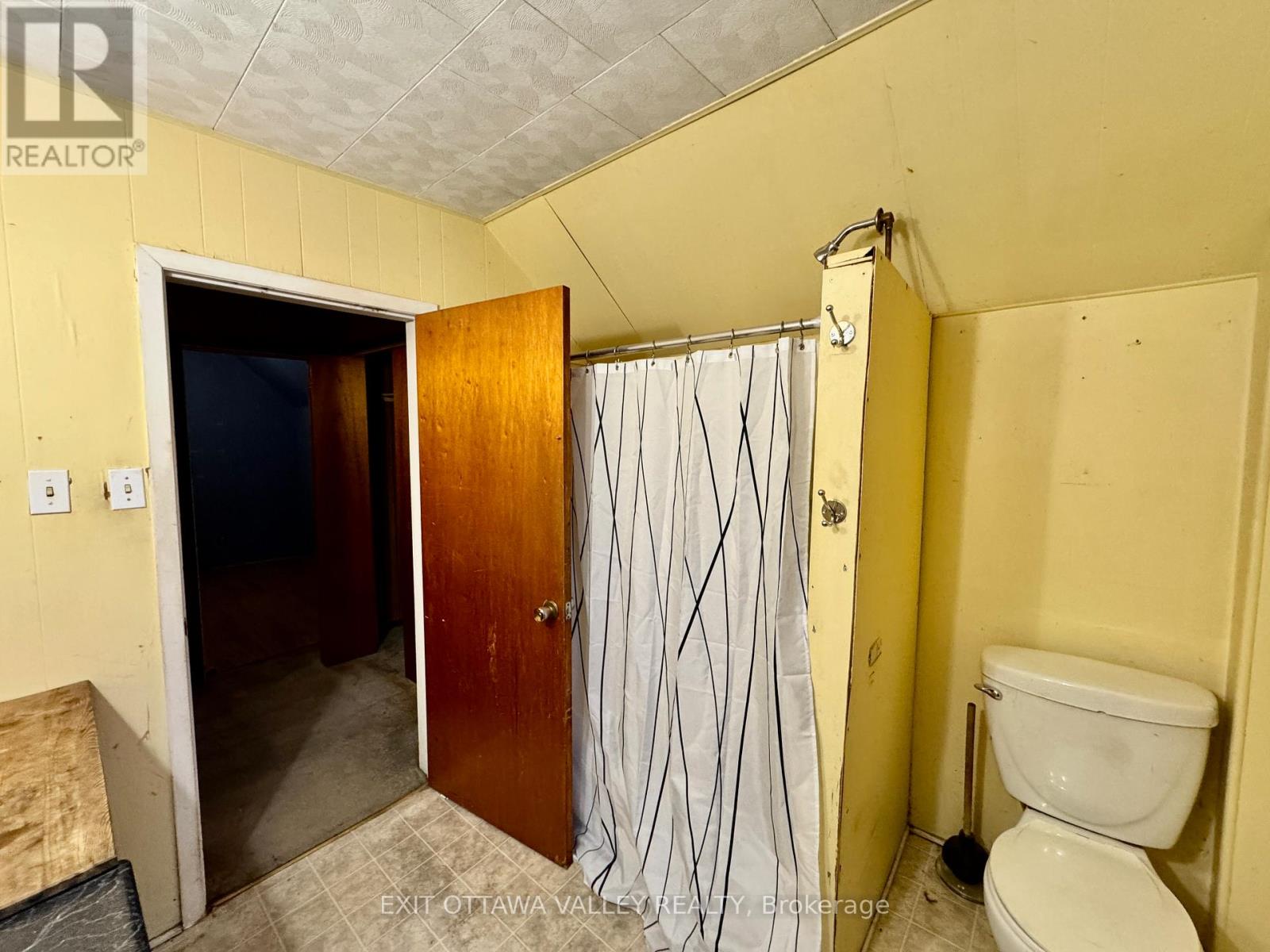 13 Grace Street, Whitewater Region, Ontario K0J 2L0 - Photo 21 - X12576762