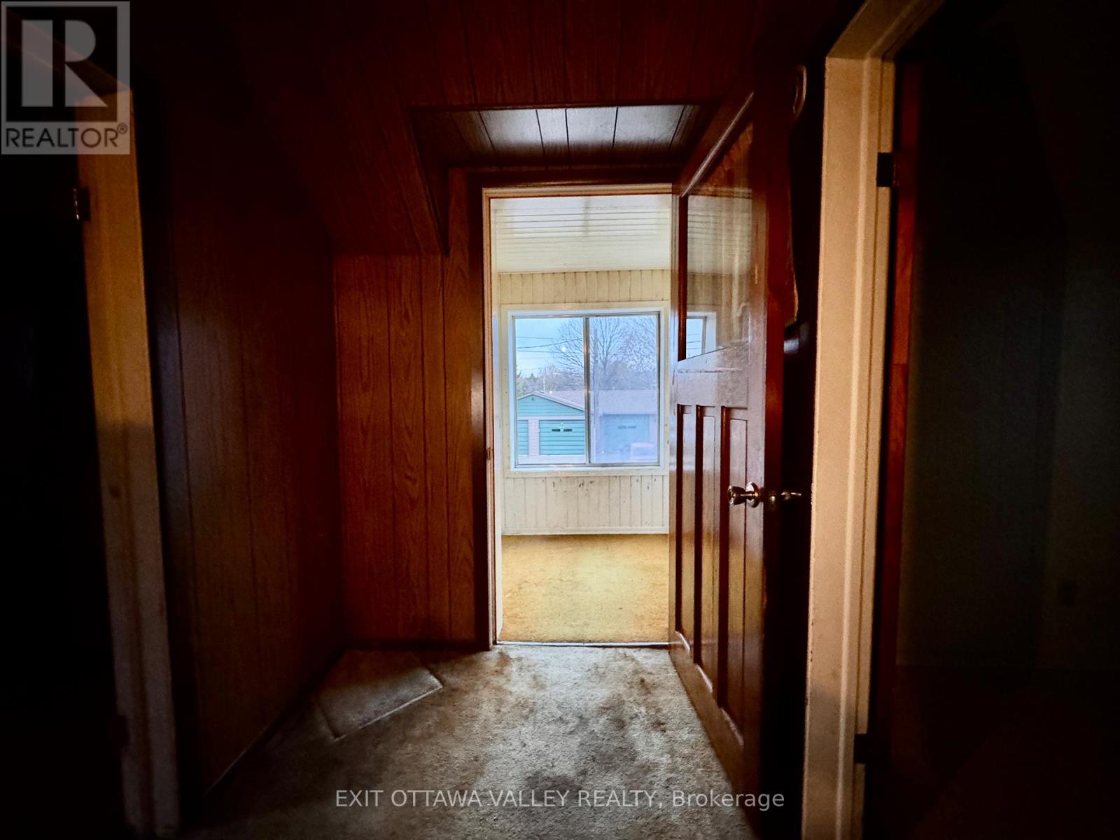 13 Grace Street, Whitewater Region, Ontario K0J 2L0 - Photo 24 - X12576762