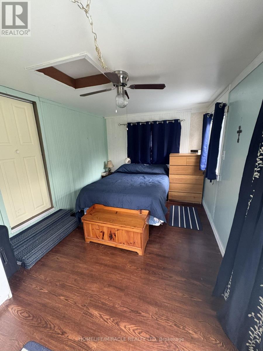 2 Della Street, Georgina, Ontario  L0E 1R0 - Photo 19 - N12591804