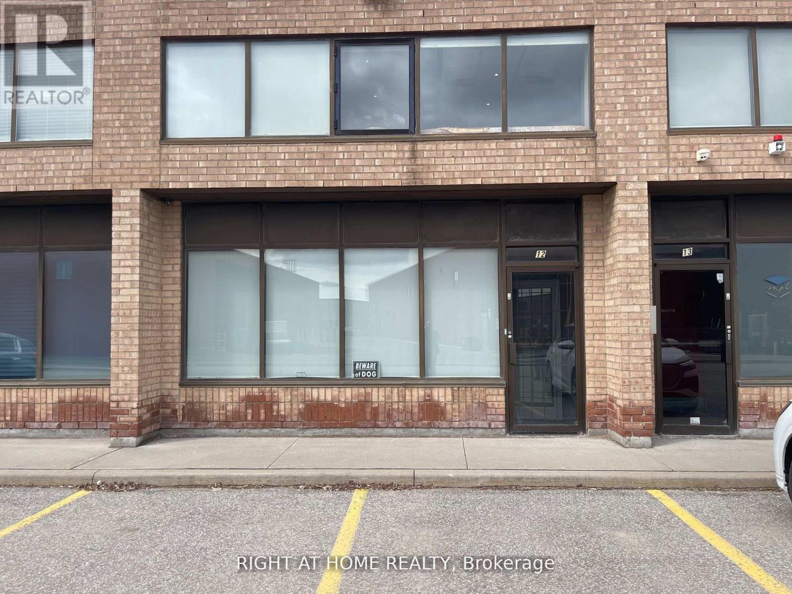 12 - 160 Cidermill Avenue, Vaughan, Ontario  L4K 4K5 - Photo 2 - N12591950