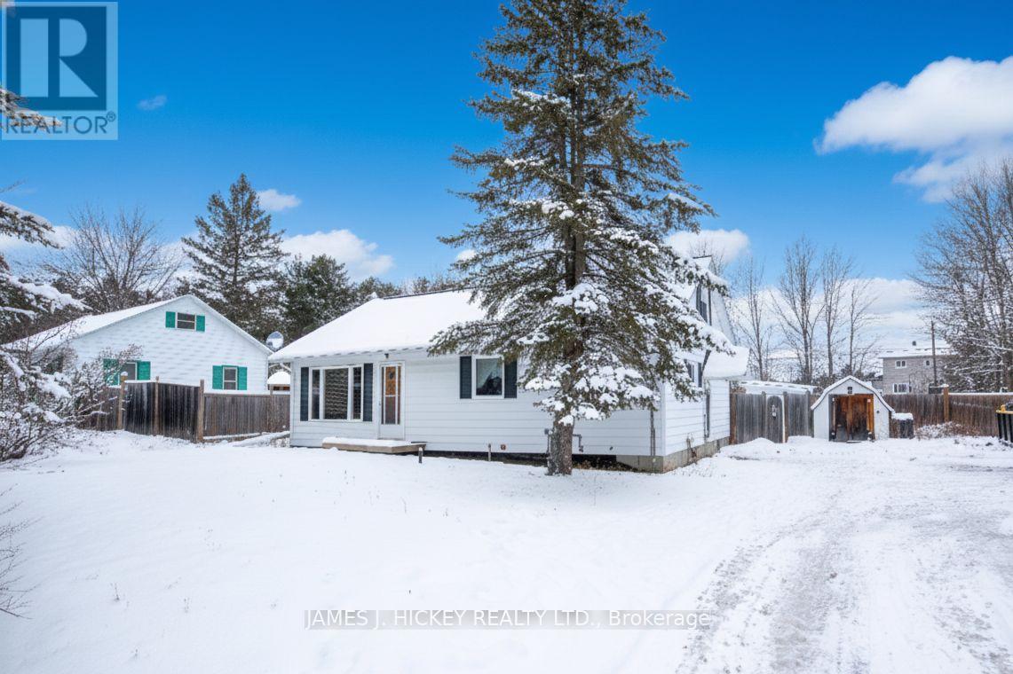 33504 Highway 17 Highway, Deep River, Ontario  K0J 1P0 - Photo 1 - X12592326