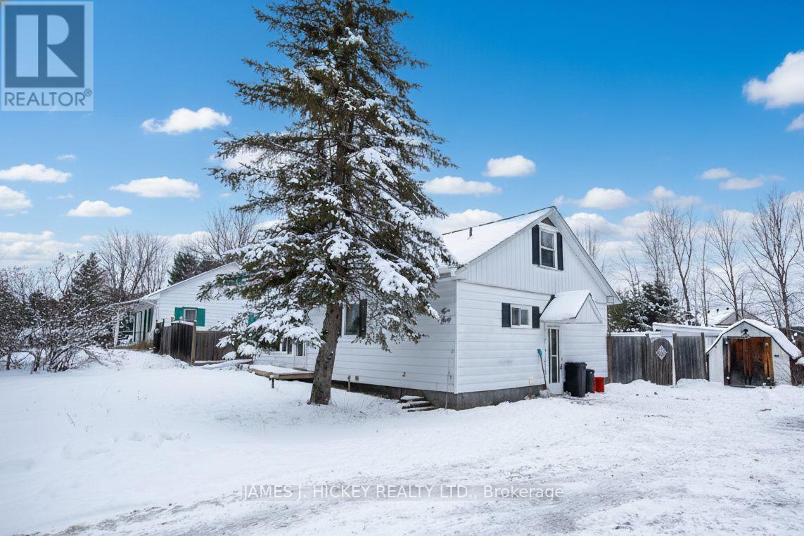 33504 Highway 17 Highway, Deep River, Ontario  K0J 1P0 - Photo 2 - X12592326