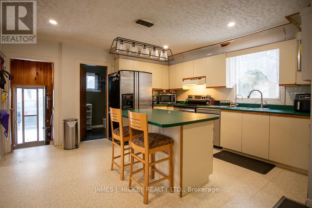 33504 Highway 17 Highway, Deep River, Ontario  K0J 1P0 - Photo 4 - X12592326