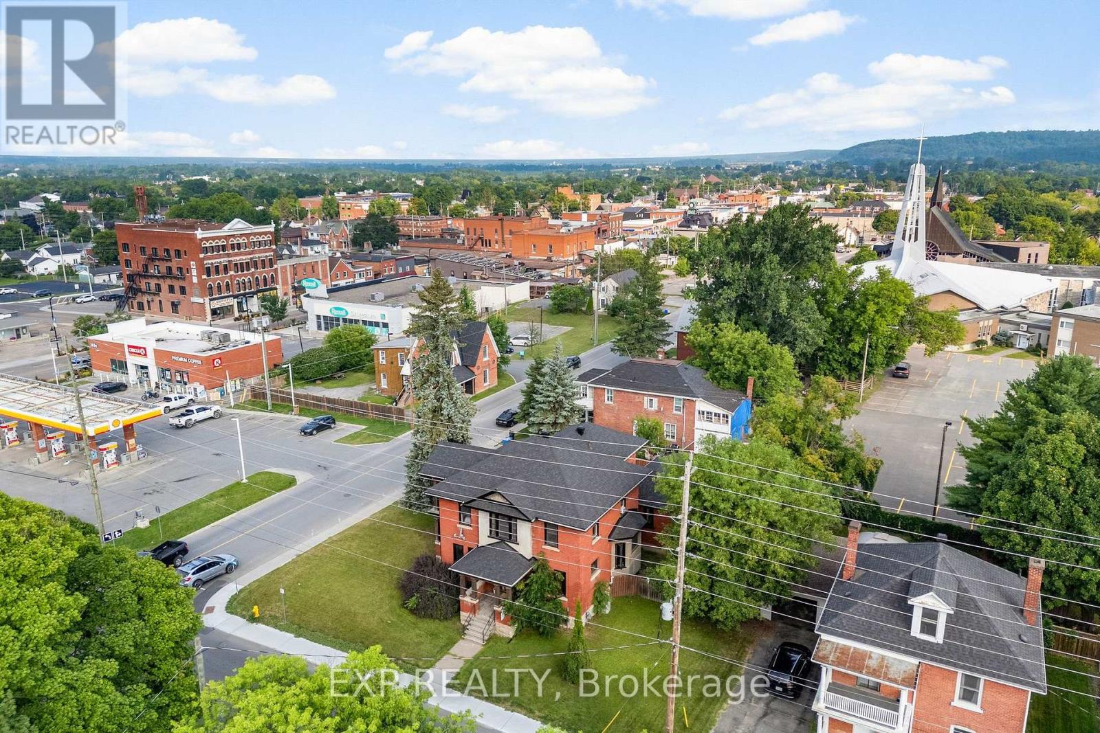 48 Hall Avenue E, Renfrew, Ontario  K7V 2S3 - Photo 4 - X12592512