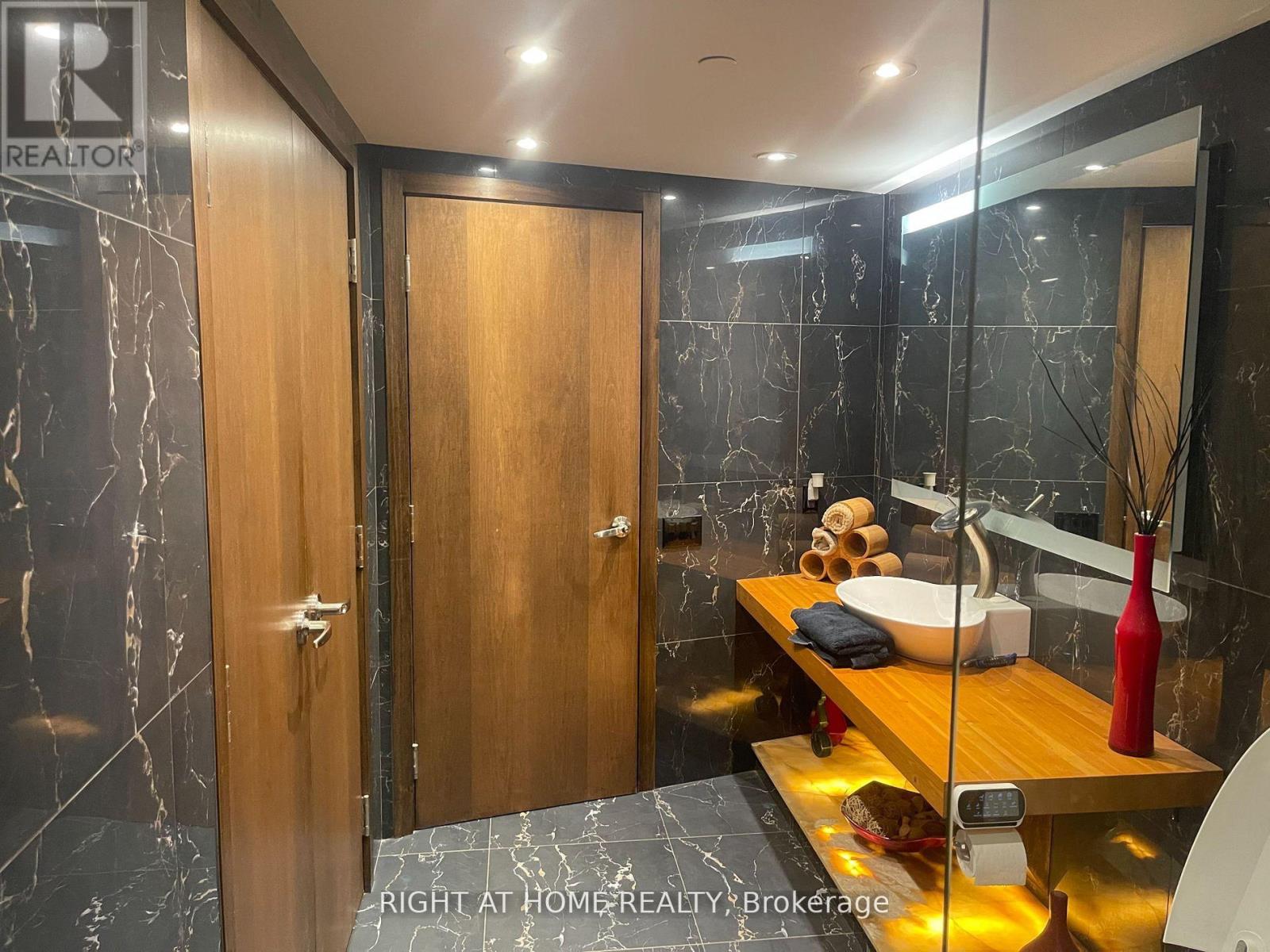 12 - 160 Cidermill Avenue, Vaughan, Ontario  L4K 4K5 - Photo 14 - N12591950