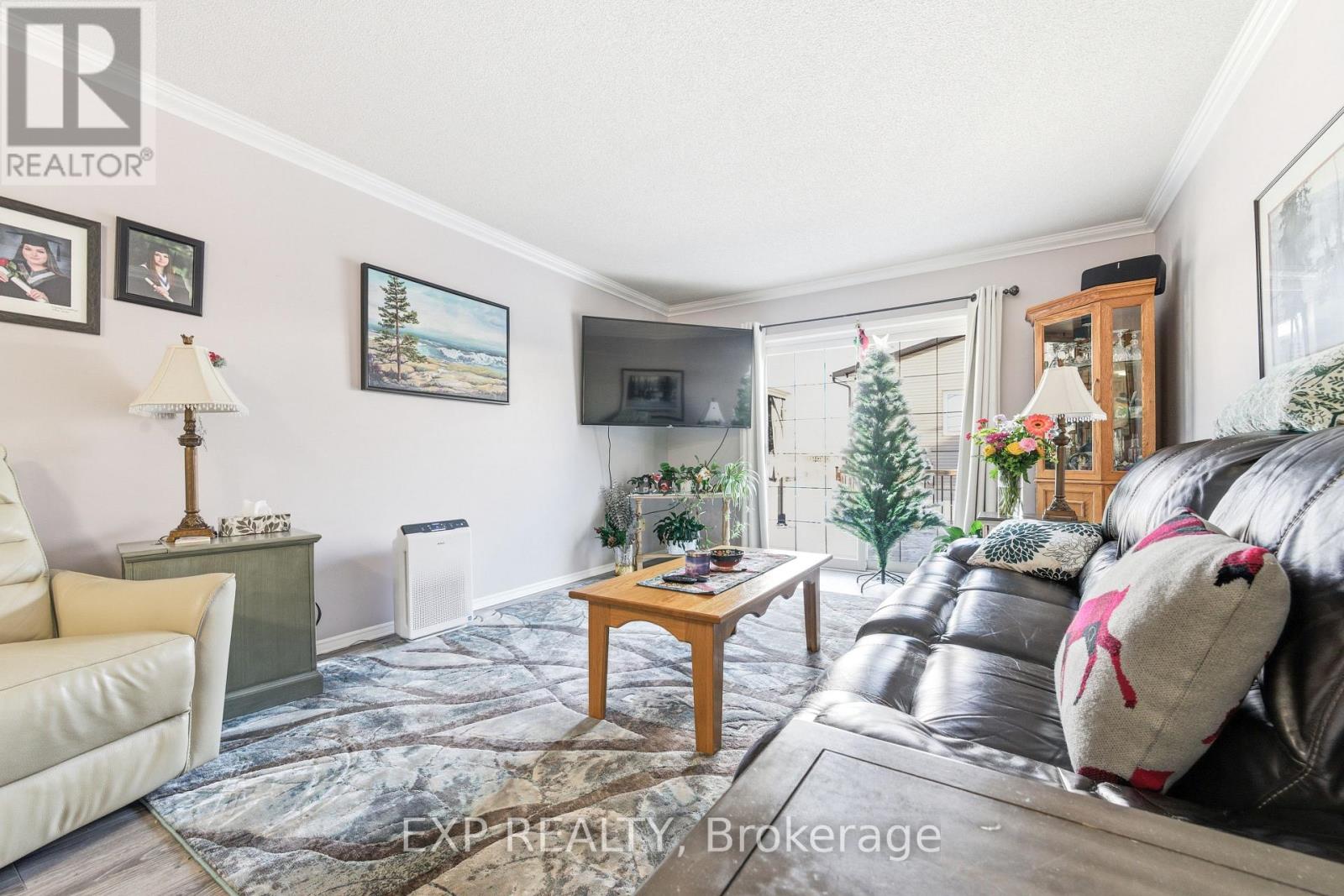 421 Mayhew Street, Renfrew, Ontario K7V 4L4 - Photo 12 - X12592556