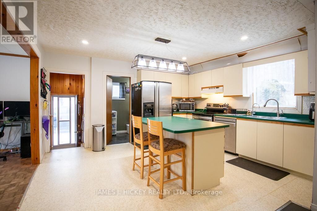 33504 Highway 17 Highway, Deep River, Ontario  K0J 1P0 - Photo 5 - X12592326