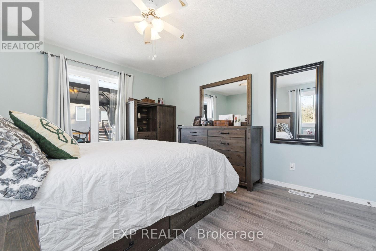 421 Mayhew Street, Renfrew, Ontario K7V 4L4 - Photo 17 - X12592556