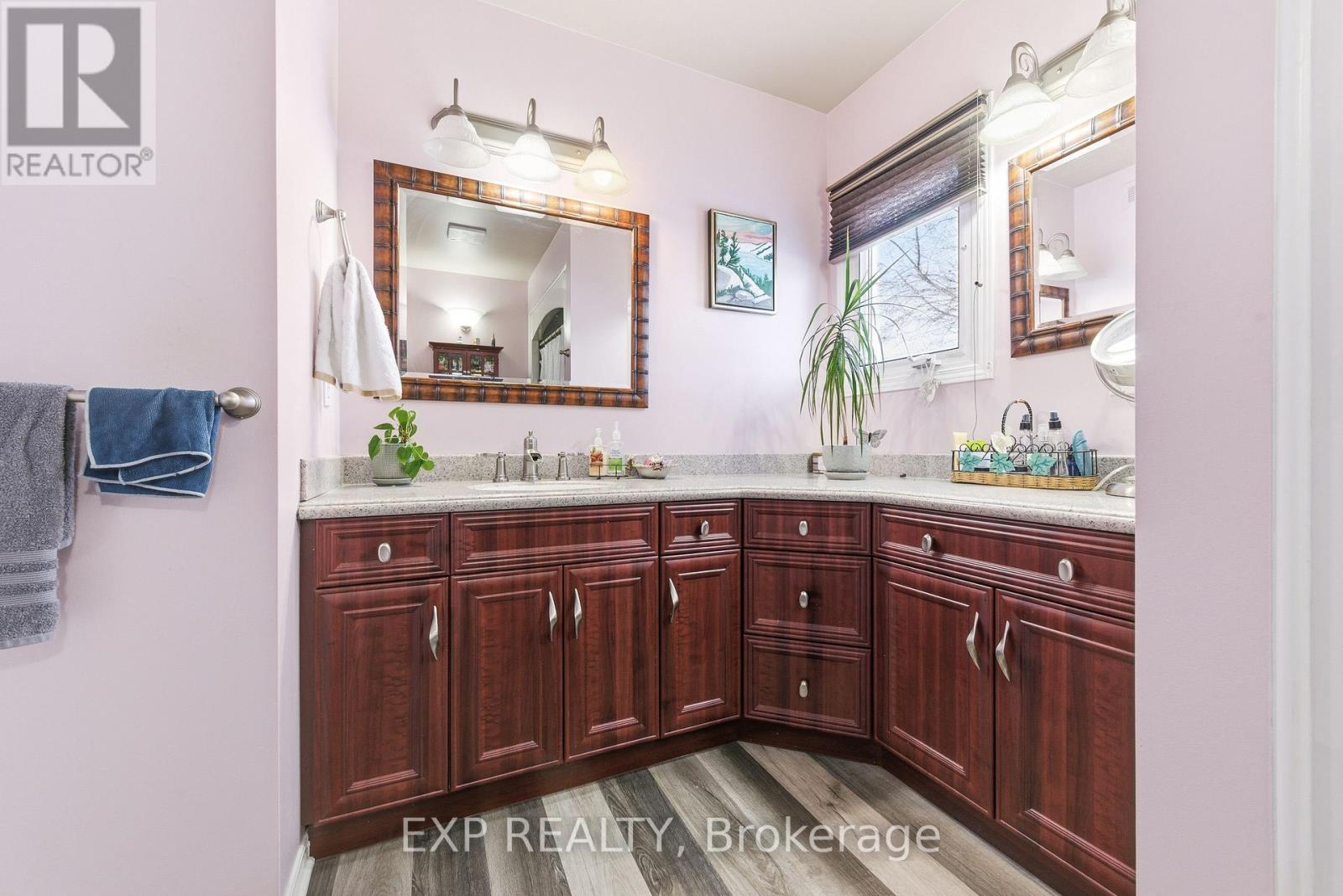 421 Mayhew Street, Renfrew, Ontario K7V 4L4 - Photo 14 - X12592556