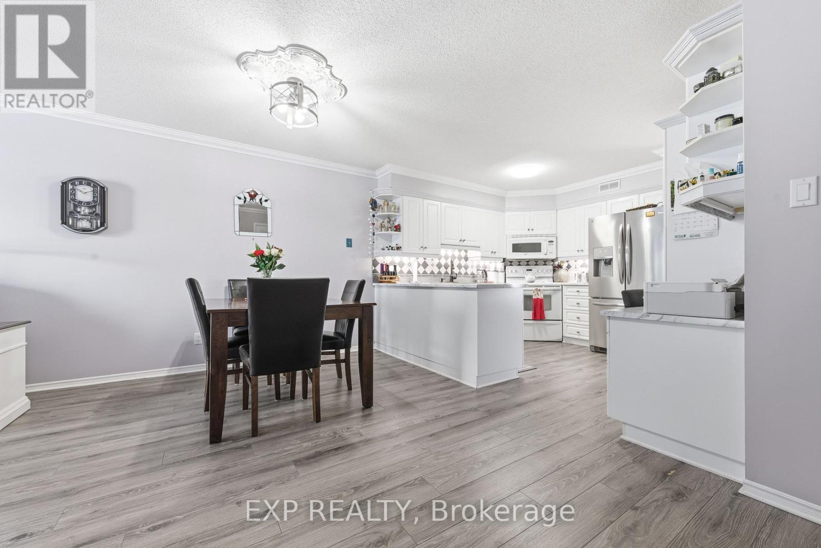 421 Mayhew Street, Renfrew, Ontario K7V 4L4 - Photo 9 - X12592556