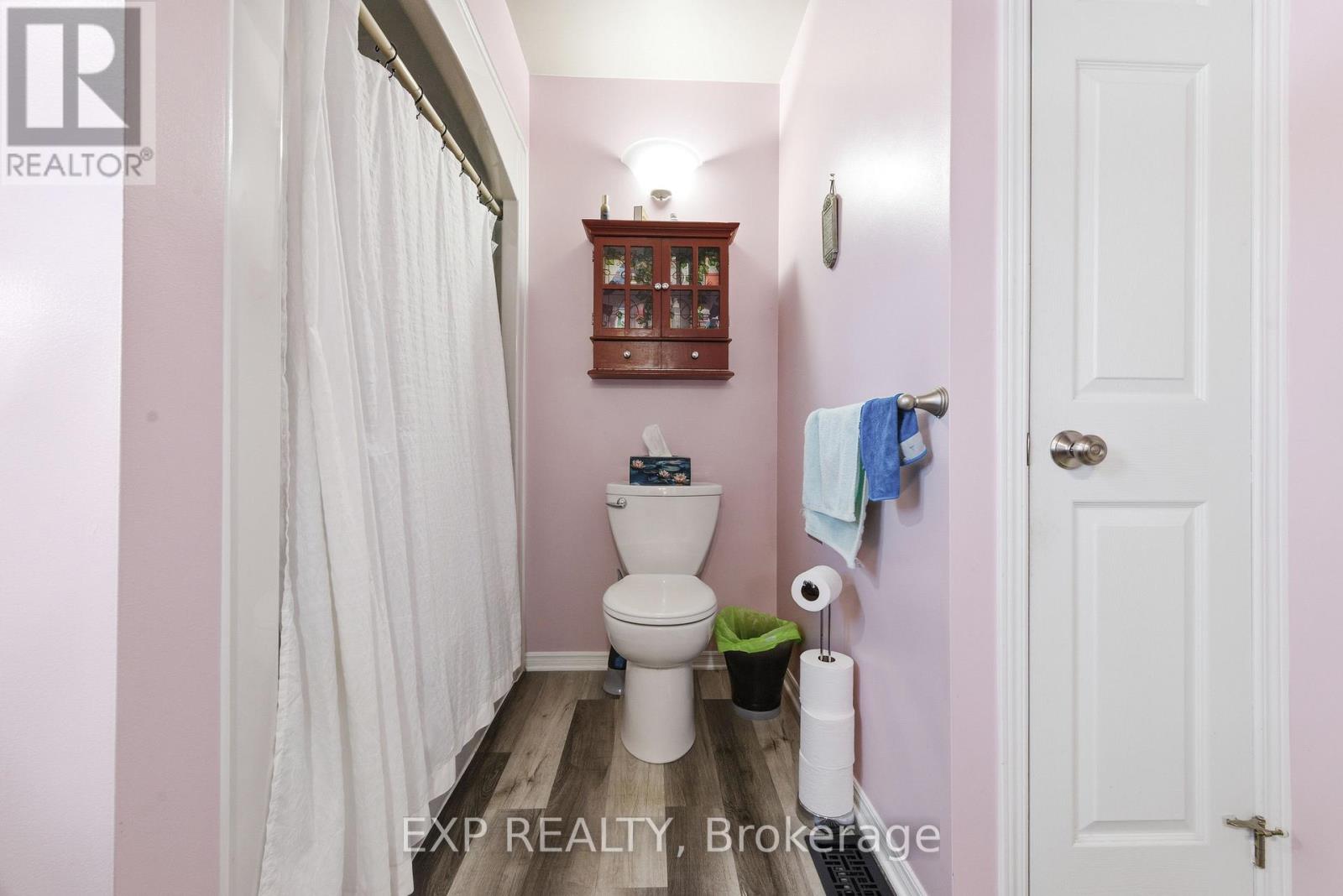 421 Mayhew Street, Renfrew, Ontario K7V 4L4 - Photo 15 - X12592556