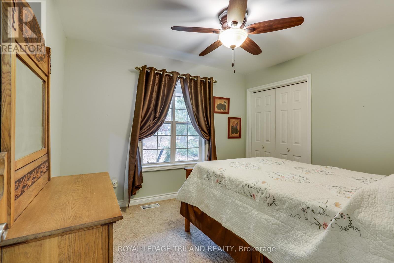 9909 Northville Crescent, Lambton Shores, Ontario N0M 2N0 - Photo 14 - X12556264