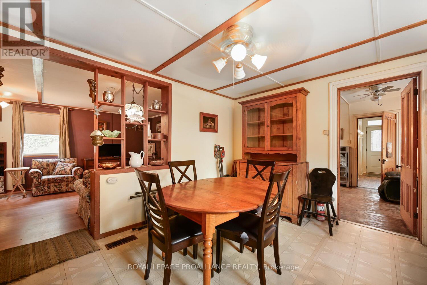 56 North Augusta Road, Brockville, Ontario K6V 2X6 - Photo 15 - X12591758