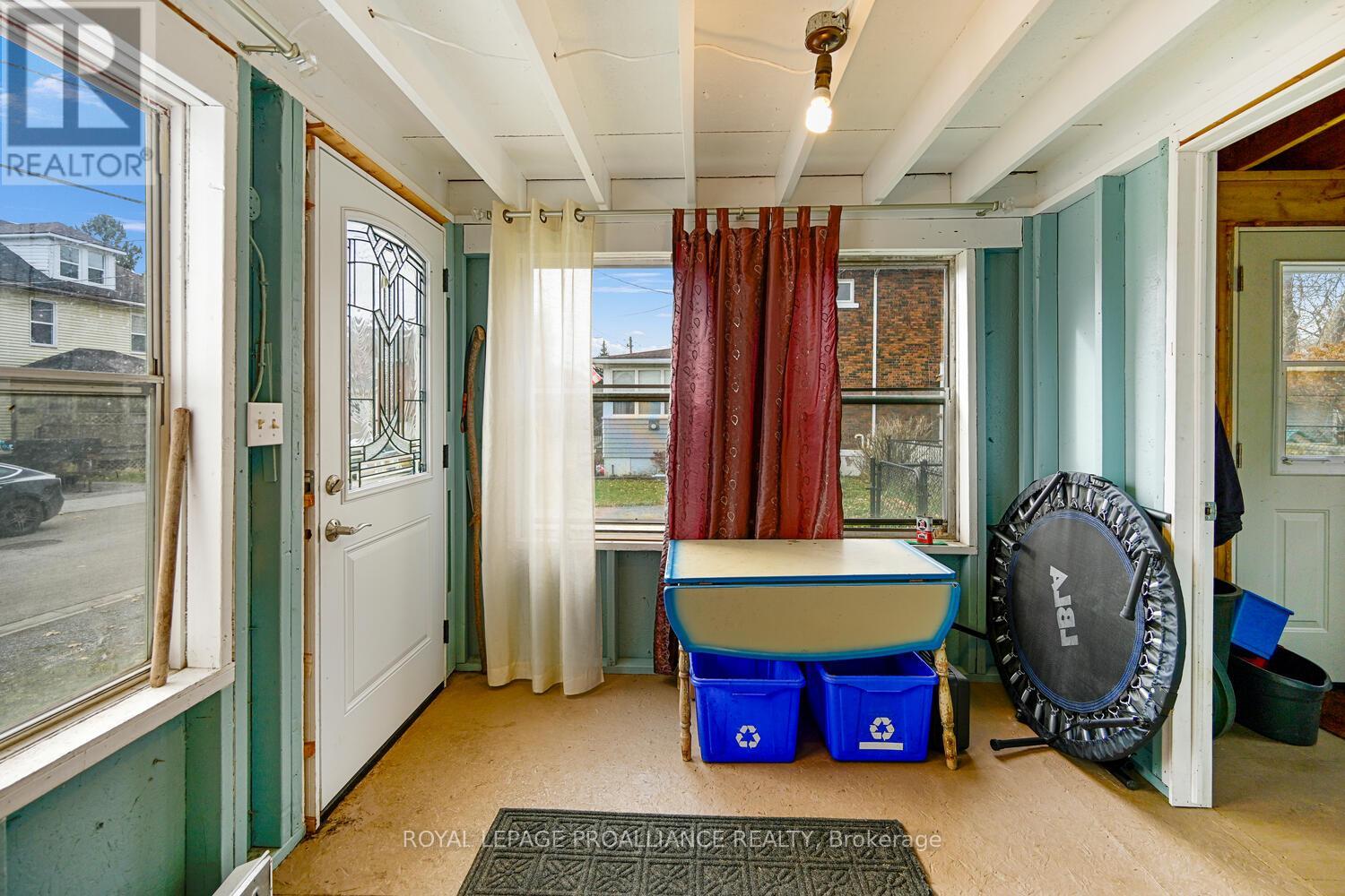 56 North Augusta Road, Brockville, Ontario K6V 2X6 - Photo 25 - X12591758