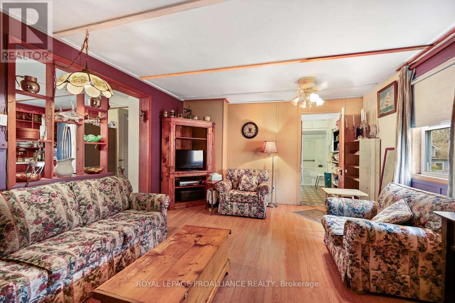 56 North Augusta Road, Brockville, Ontario K6V 2X6 - Photo 20 - X12591758