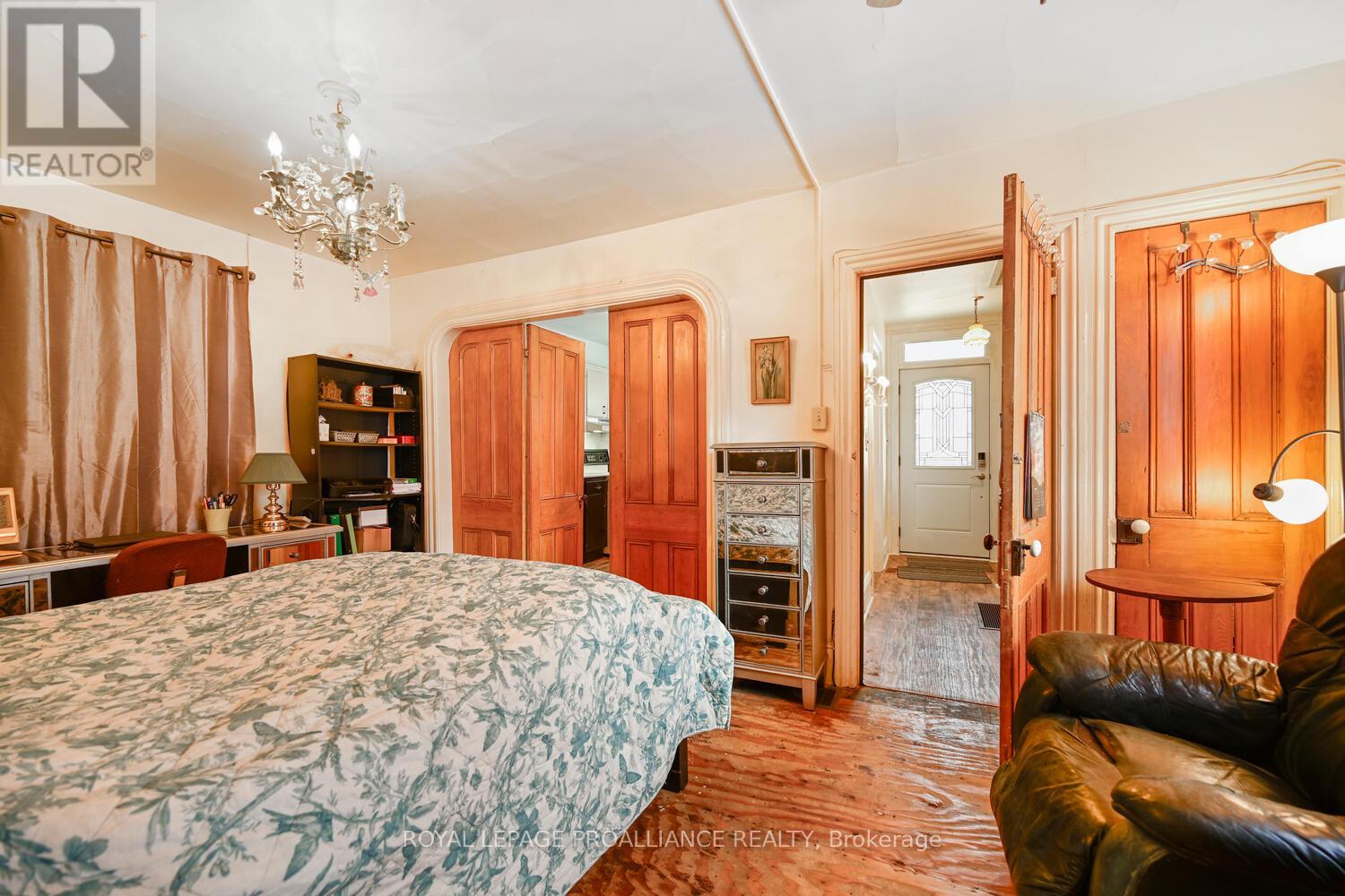 56 North Augusta Road, Brockville, Ontario K6V 2X6 - Photo 13 - X12591758