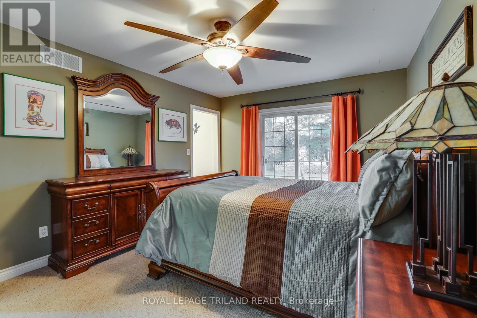 9909 Northville Crescent, Lambton Shores, Ontario N0M 2N0 - Photo 18 - X12556264